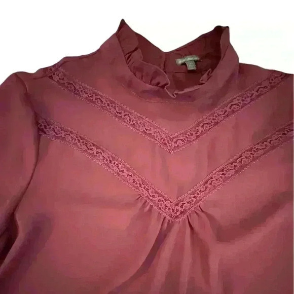 Charlotte Russe Mauve High-Neck Lace Detail Blouse - Medium - Picture 4 of 7